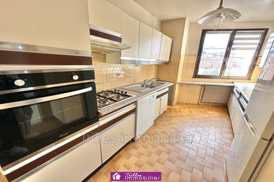 Appartement - 96 m² - 4 pièces