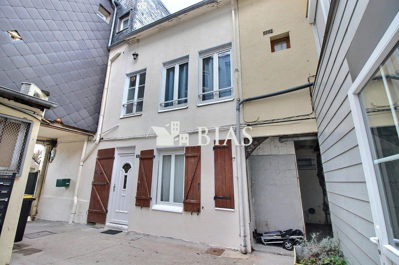 Maison - 87 m² - 5 pièces