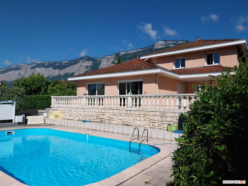 Villa - 140 m² - 5 pièces