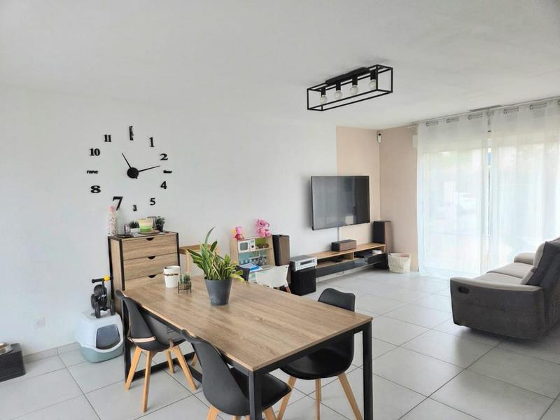 Maison - 95 m² - 4 pièces