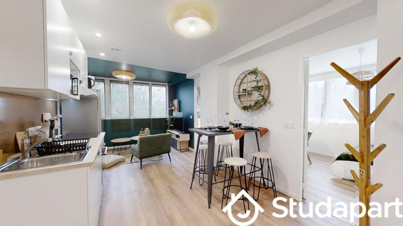 Chambre - 9 m² - 1 pièce