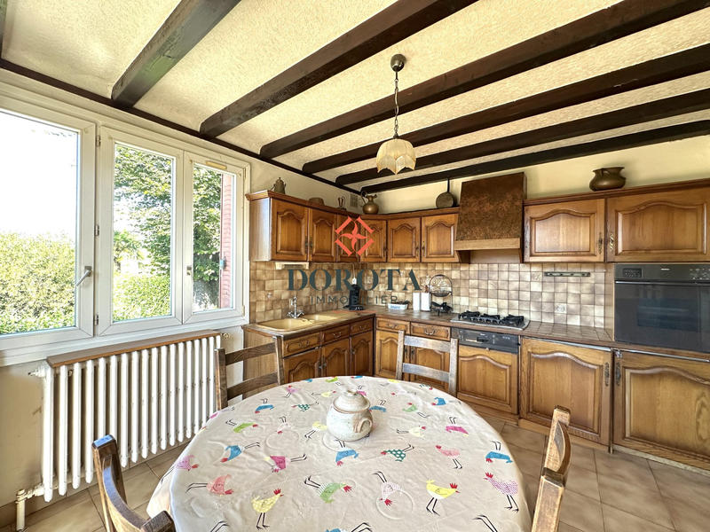 Maison - 211 m² - 9 pièces