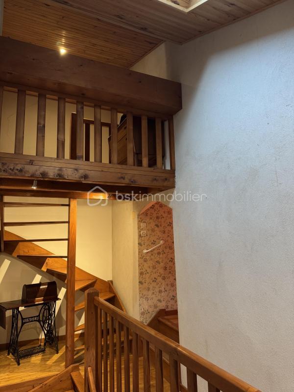 Maison - 152 m² - 6 pièces
