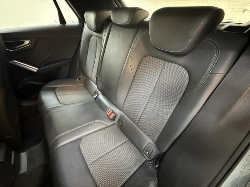 Audi Q2 30 Tdi 116 s tronic s line