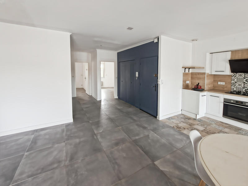 Immeuble - 143 m² - 6 pièces