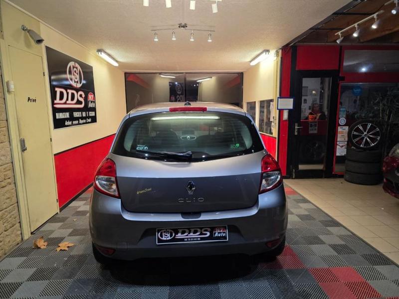 Renault Clio III 1.2 l Gps Regul Clim Distri Neuve