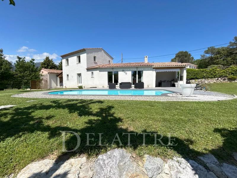 Villa - 160 m² - 7 pièces