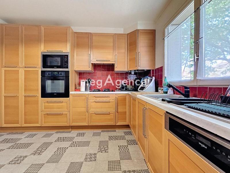 Maison - 135 m² - 6 pièces