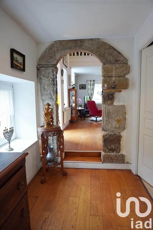 Maison - 168 m² - 8 pièces