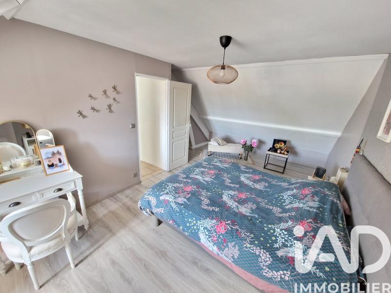 Maison - 164 m² - 8 pièces