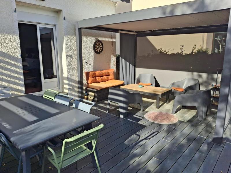 Maison - 186 m² - 7 pièces