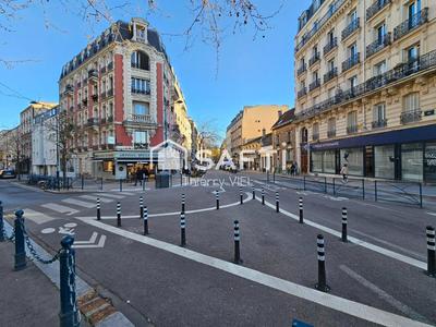 Local commercial - 70 m² - 3 pièces