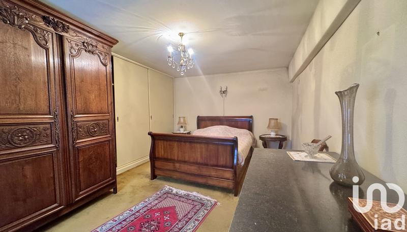 Maison - 182 m² - 10 pièces