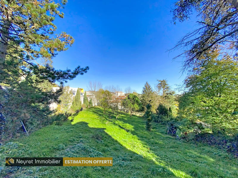 Maison - 320 m² - 10 pièces