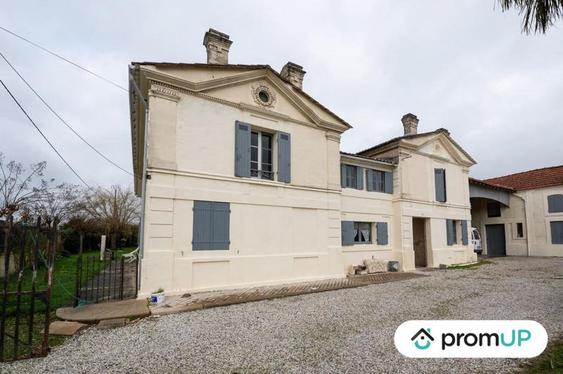 Maison - 320 m² - 10 pièces