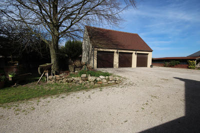 Maison - 204 m² - 5 pièces