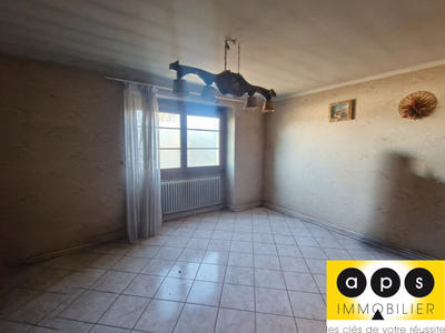 Maison - 80 m² - 5 pièces