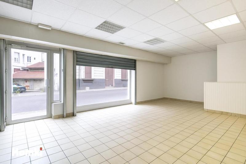 Local commercial - 65 m² - 1 pièce