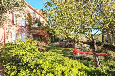 Bastide - 361 m² - 14 pièces