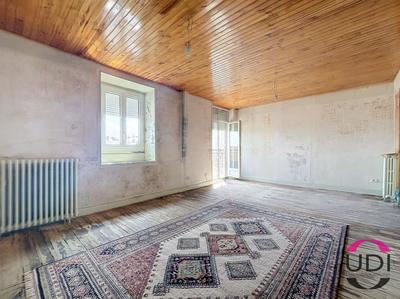 Appartement - 81 m² - 3 pièces