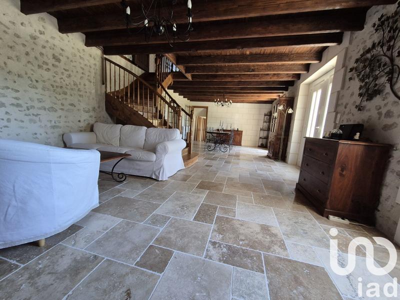 Maison - 210 m² - 8 pièces