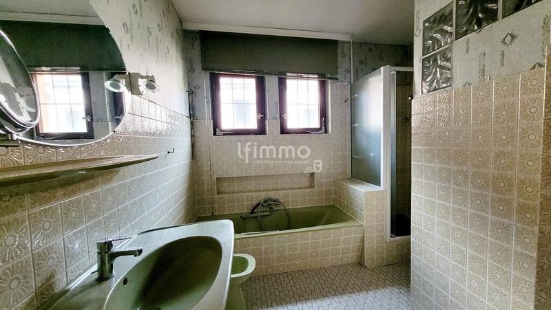 Maison - 145 m² - 8 pièces