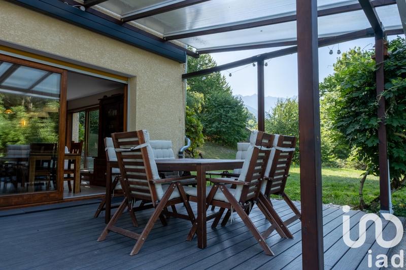 Maison - 176 m² - 7 pièces