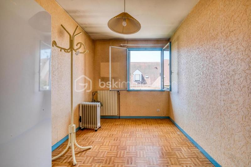 Maison traditionnelle - 81 m² - 4 pièces