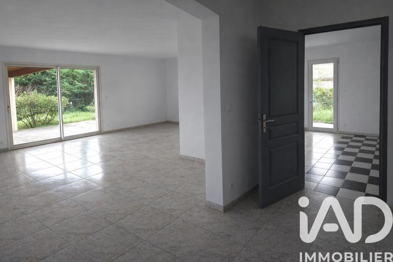 Maison - 251 m² - 10 pièces