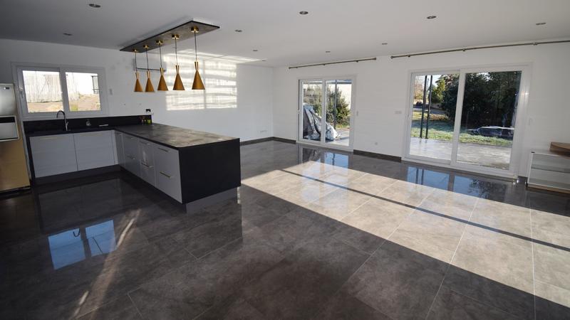 Maison - 134 m² - 6 pièces