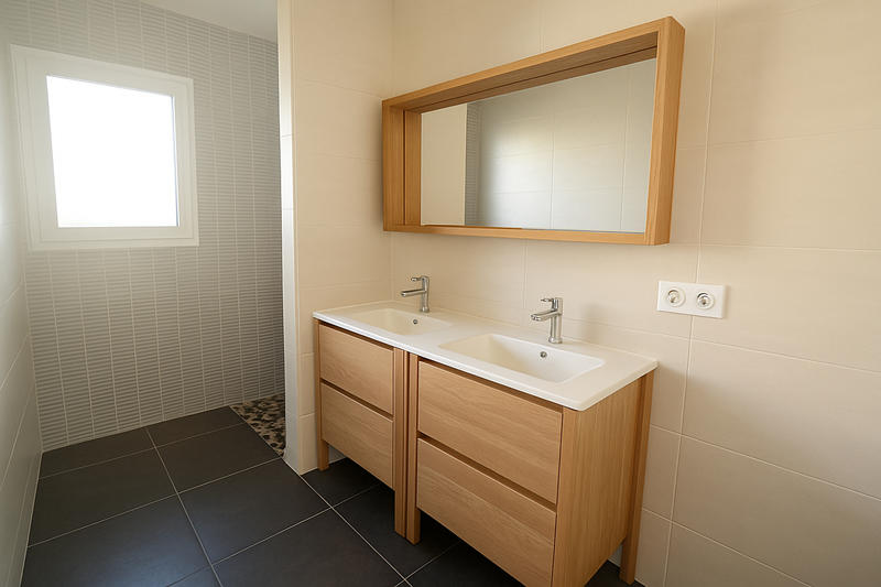 Maison - 96 m² - 4 pièces