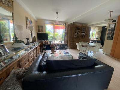 Appartement - 79 m² - 3 pièces