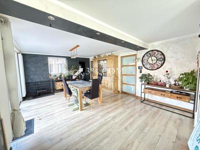 Maison - 195 m² - 7 pièces