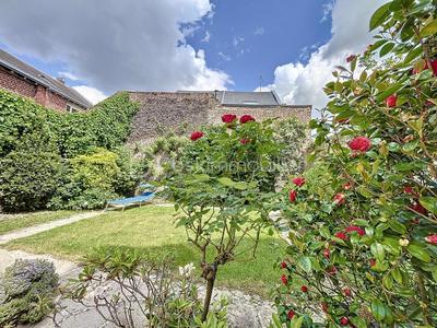 Maison de ville - 200 m² - 7 pièces