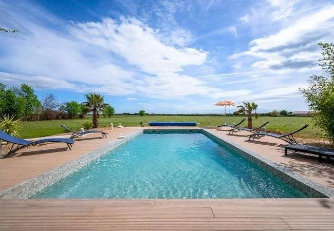 Propriété - 300 m² - 10 pièces