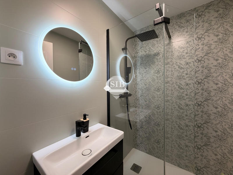 Maison - 99 m² - 5 pièces