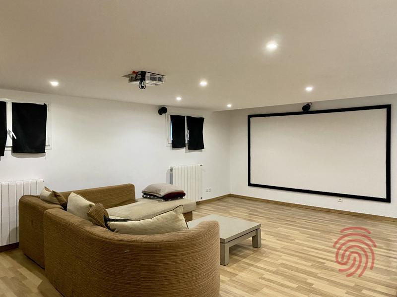 Maison d'architecte - 288 m² - 8 pièces