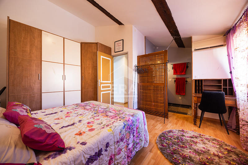 Maison - 254 m² - 6 pièces