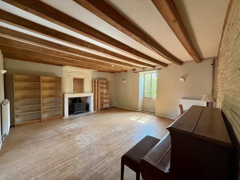 Maison - 300 m² - 10 pièces