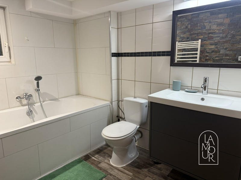 Appartement - 65 m² - 3 pièces