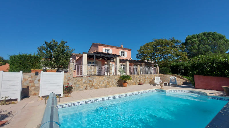 Villa - 145 m² - 6 pièces