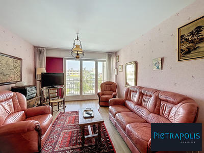 Appartement - 95 m² - 5 pièces