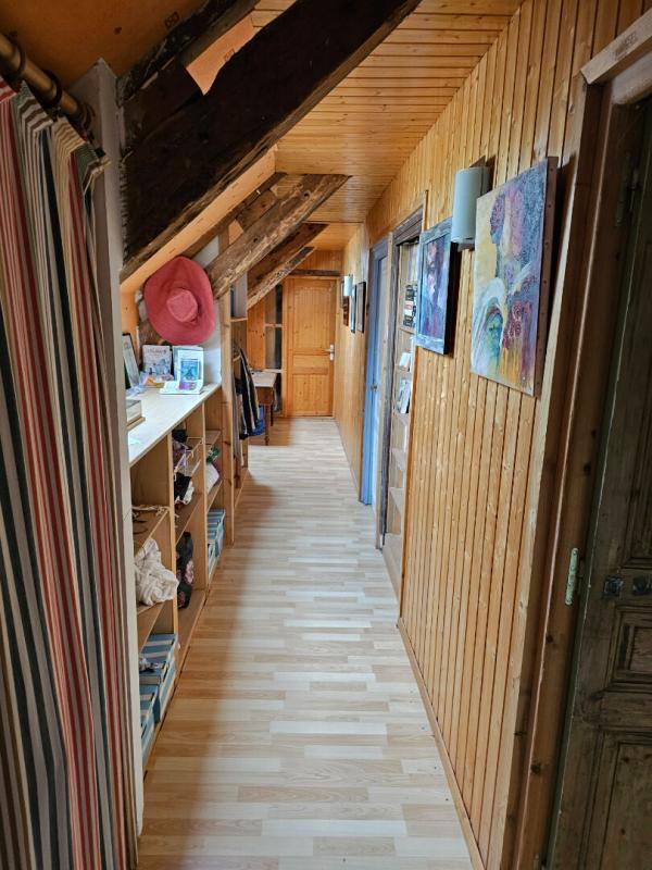 Maison - 227 m² - 9 pièces