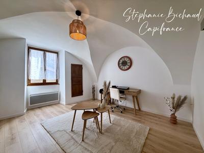 Maison - 231 m² - 13 pièces