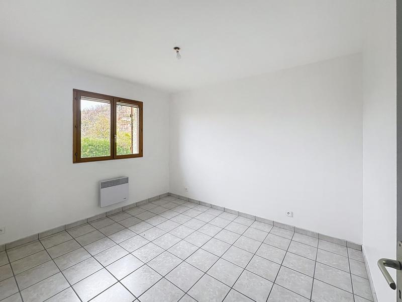 Maison - 92 m² - 5 pièces