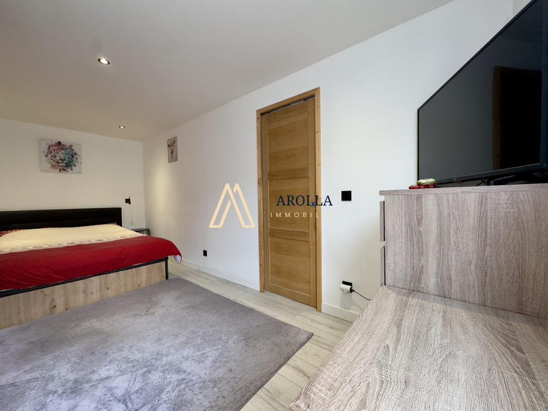 Appartement - 81 m² - 4 pièces