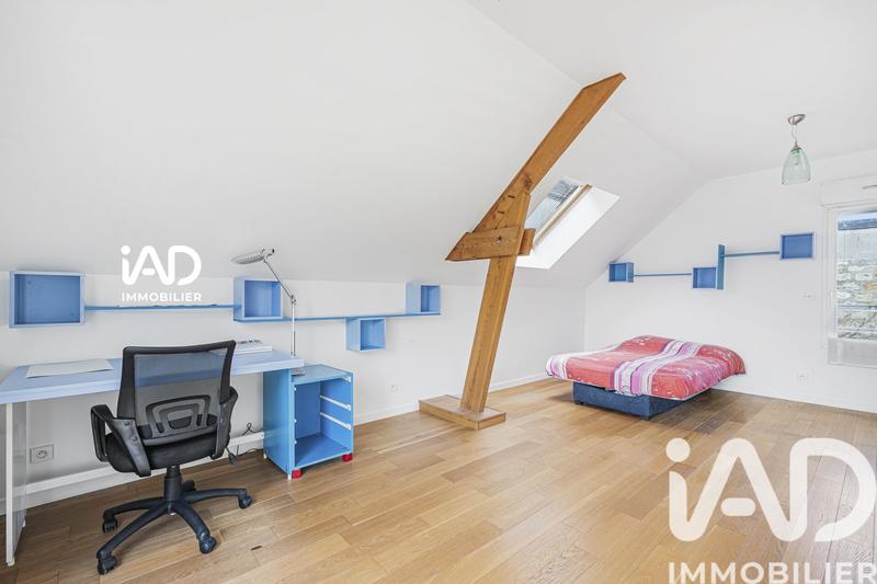 Maison - 254 m² - 6 pièces