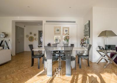 Appartement - 140 m² - 4 pièces