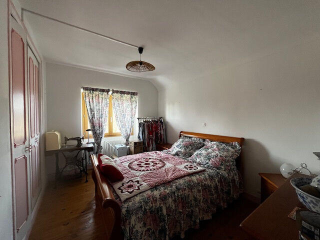 Maison - 135 m² - 7 pièces