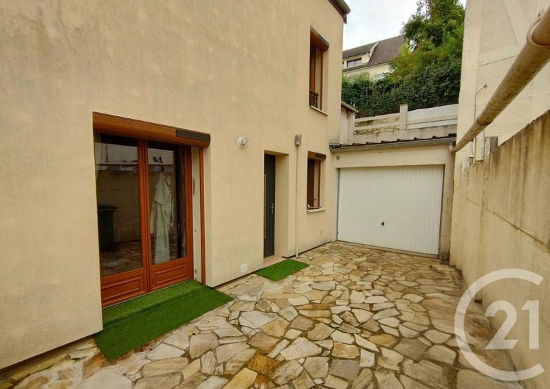 Maison - 99 m² - 4 pièces